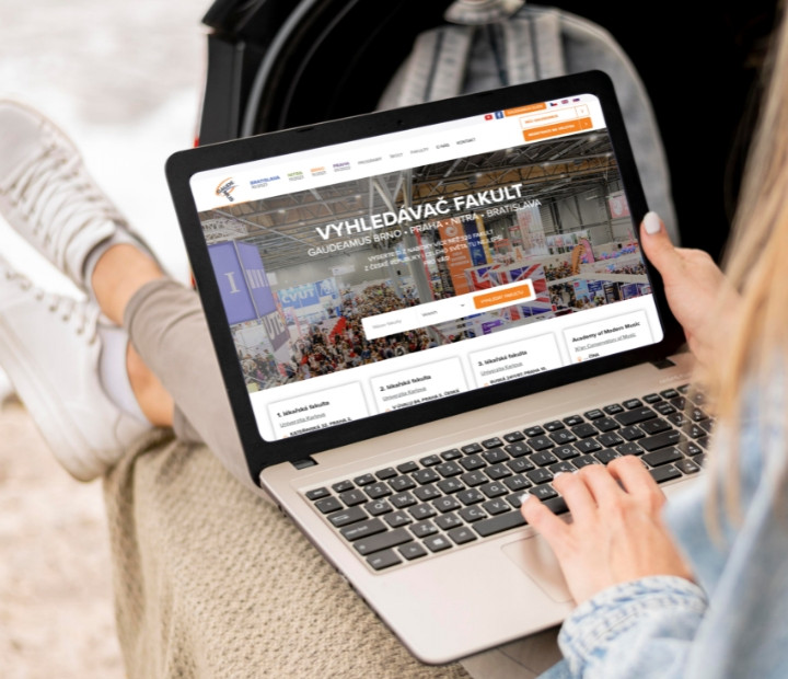 Přehledný vyhledávač fakult